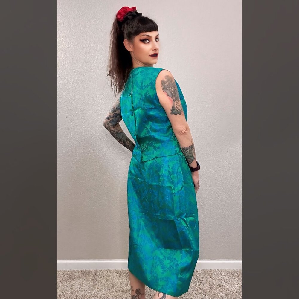 60s Satin Blue Green 3 pc Walking Suit Floral Mod MCM Top Jacket Pencil Skirt M - Picture 9 of 11